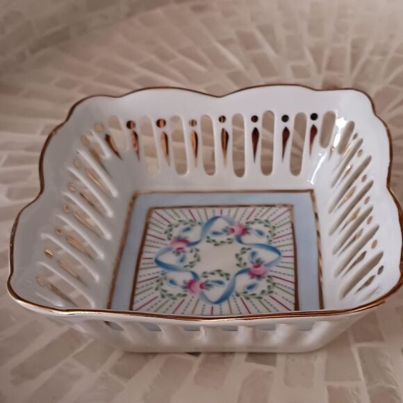 Vintage Trinkets Holder by Royal Danube - Picture 2 of 10